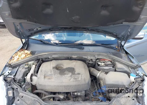 2017 Volvo Xc60 Inscription из США, поврежденный, VIN YV440MRU8H2124657